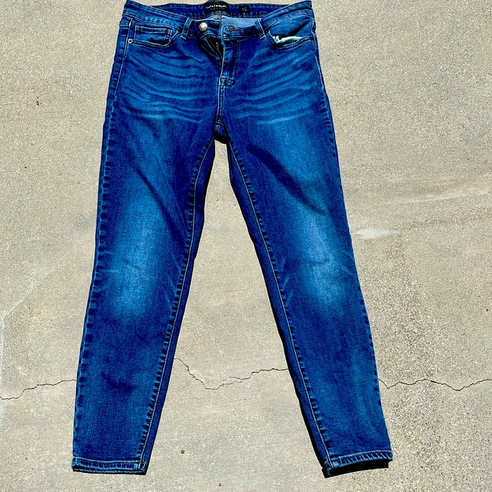 Lucky Brand Jeans in dark denim Size 12/31 slim Straight legs